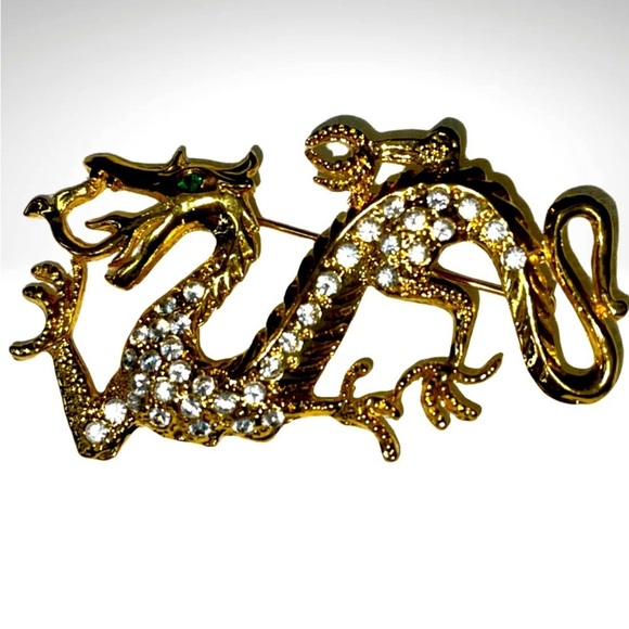 Vintage Gold Tone Chinese Dragon Clear Rhinestone Body Green Stone Eye Brooch - Picture 1 of 10